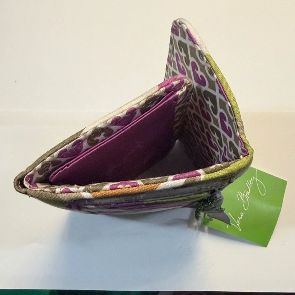 Vera Bradley Green and Pink Quilted Wallet - Picture 12 of 16